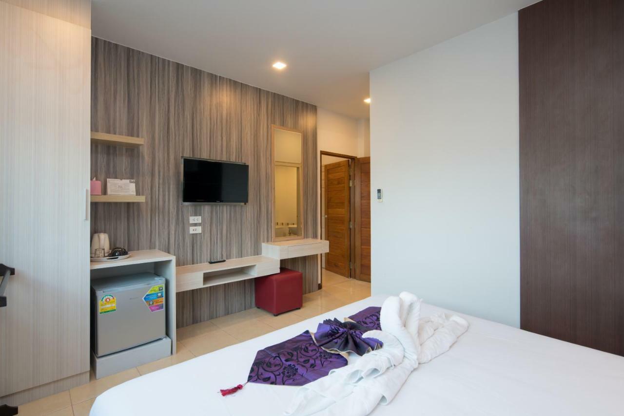 Baan Thai Beach Side Residence Patong Екстер'єр фото
