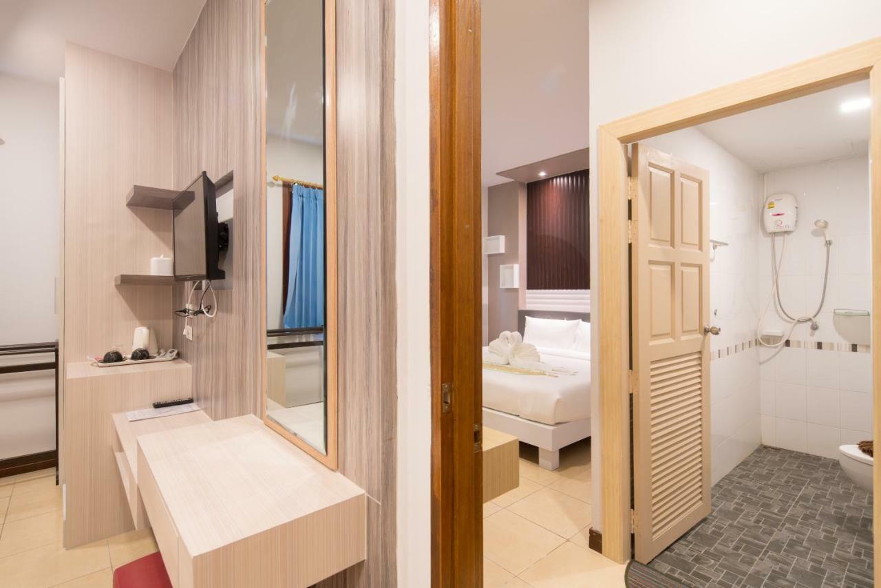 Baan Thai Beach Side Residence Patong Екстер'єр фото