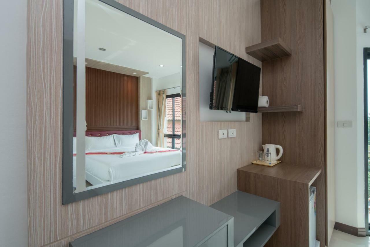 Baan Thai Beach Side Residence Patong Екстер'єр фото