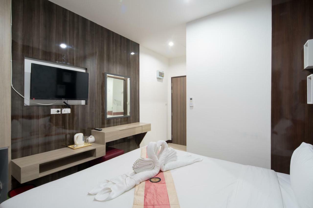 Baan Thai Beach Side Residence Patong Екстер'єр фото