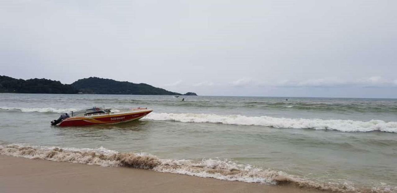Baan Thai Beach Side Residence Patong Екстер'єр фото