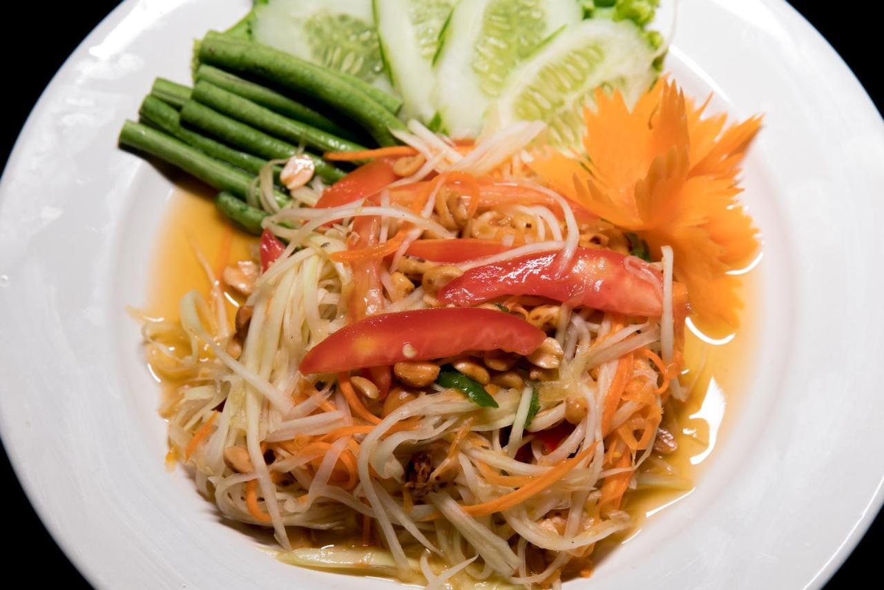 Baan Thai Beach Side Residence Patong Екстер'єр фото