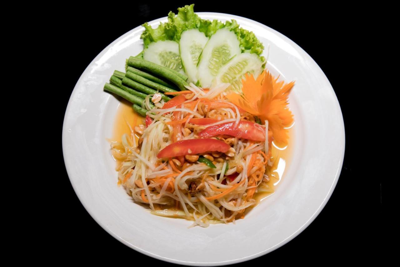 Baan Thai Beach Side Residence Patong Екстер'єр фото